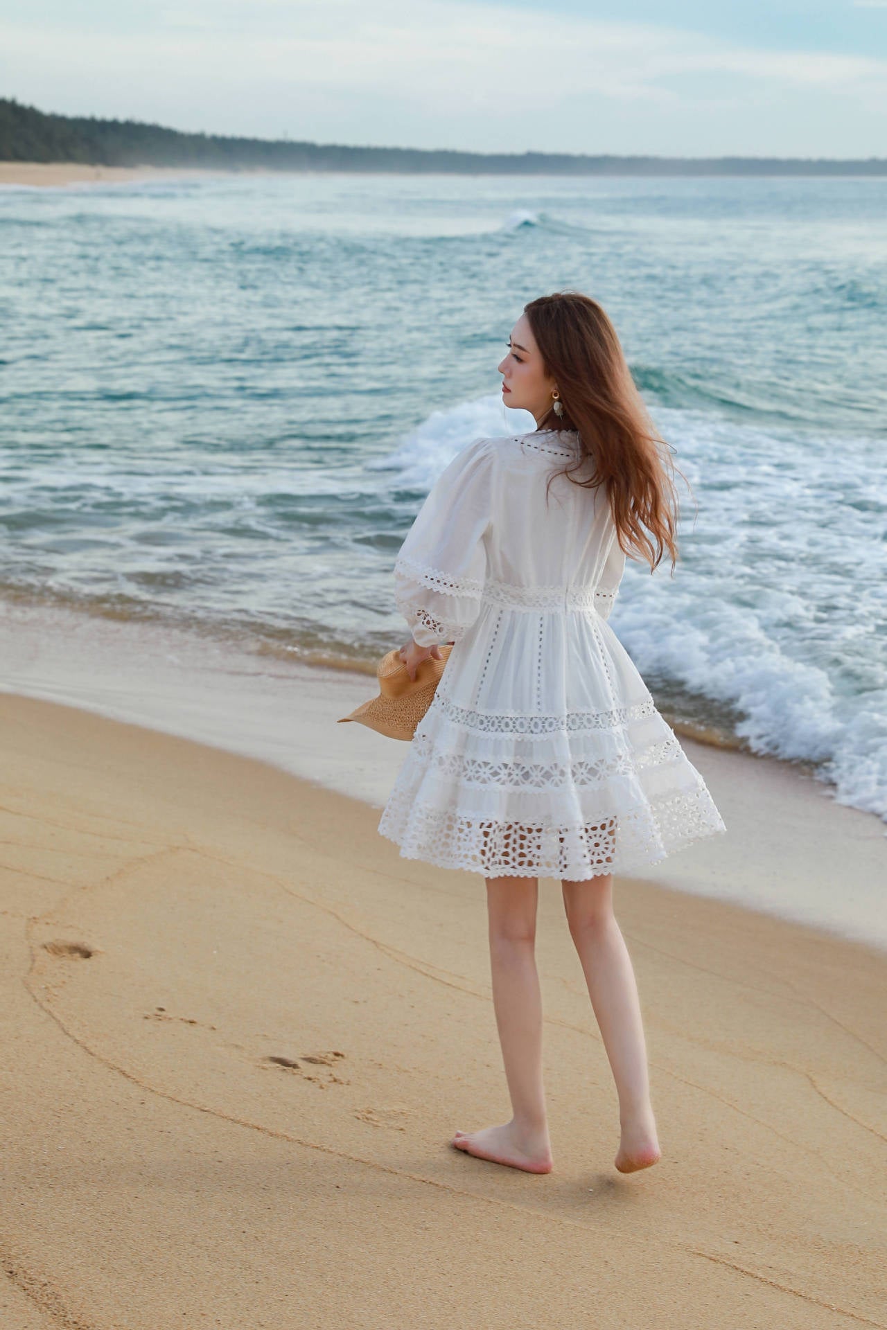 Robe Blanche Manches Lanternes
