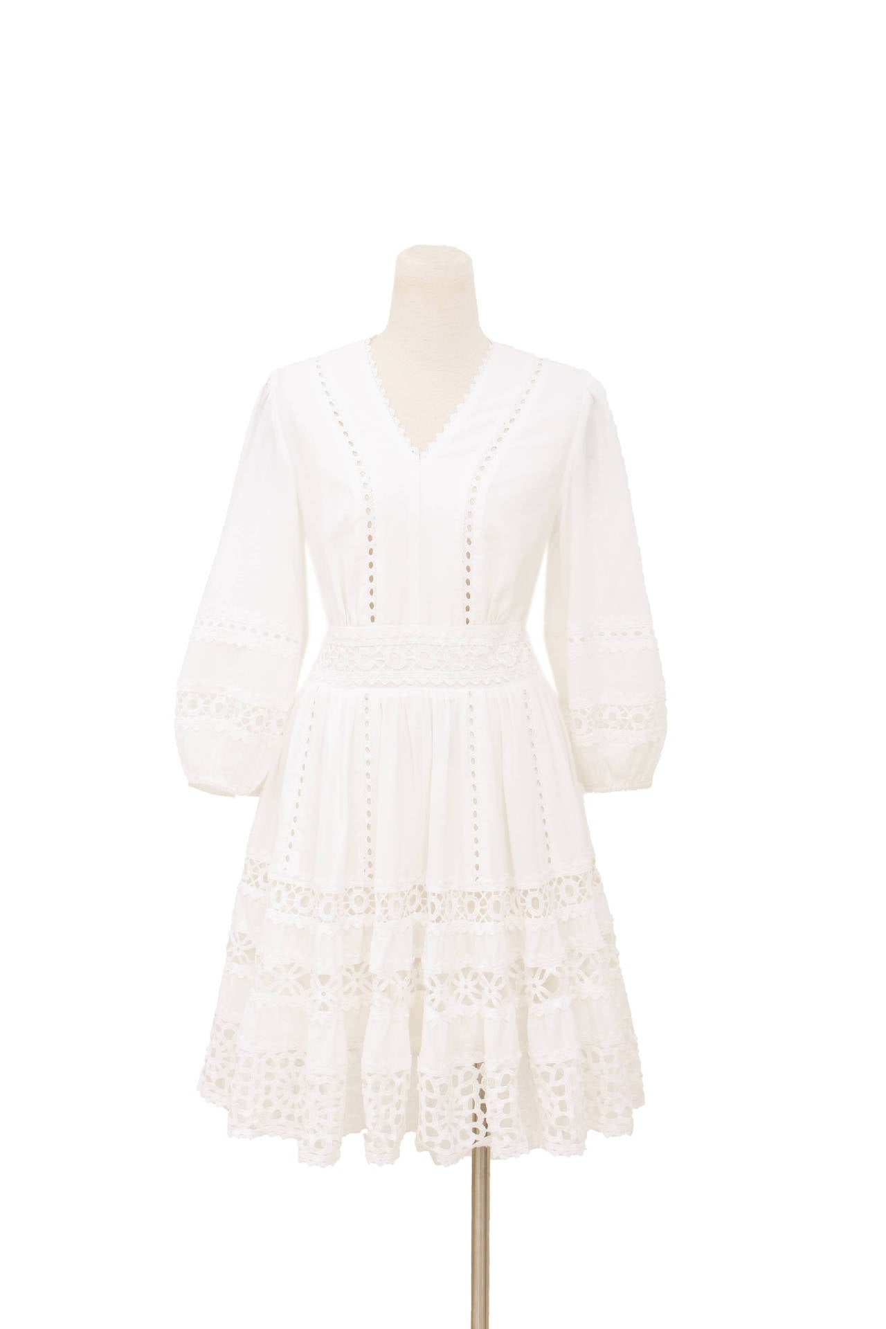 Robe Blanche Manches Lanternes
