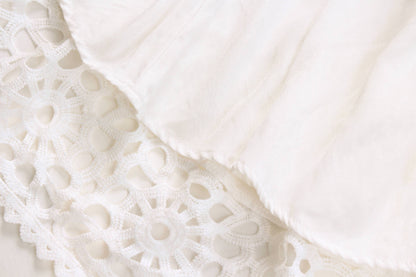 Robe Blanche Manches Lanternes